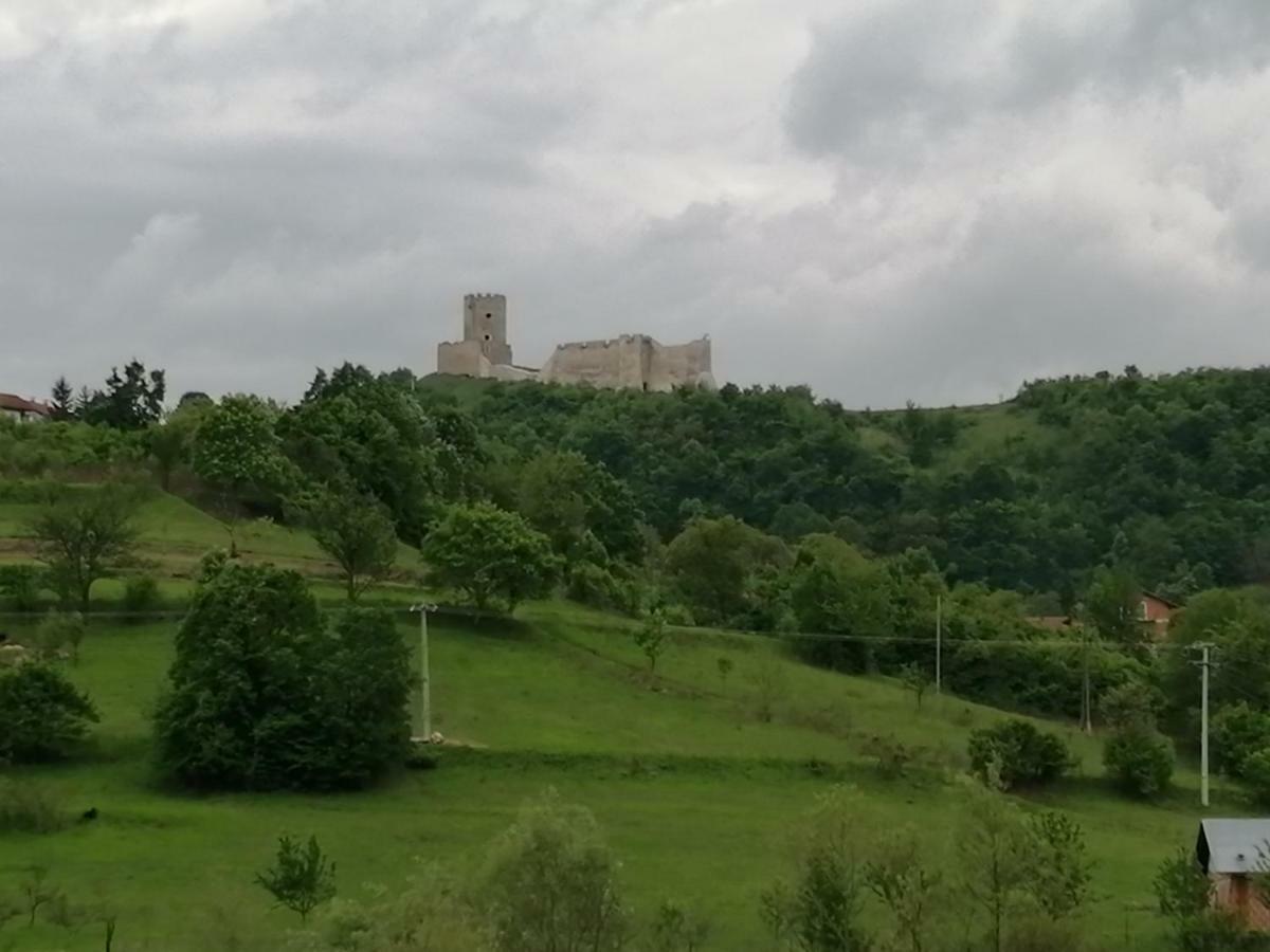 River Bank Apartments & Castle View Біхач Екстер'єр фото